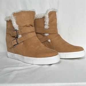 Madden Faux Fur Lined Wedge Sneakers Size 8.5